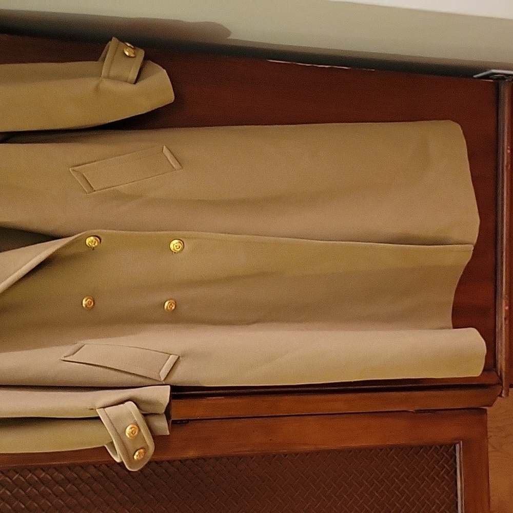 Vintage International Scene Long Tan Double Breasted Coat with Gold Buttons 7/8 - Picture 3 of 11